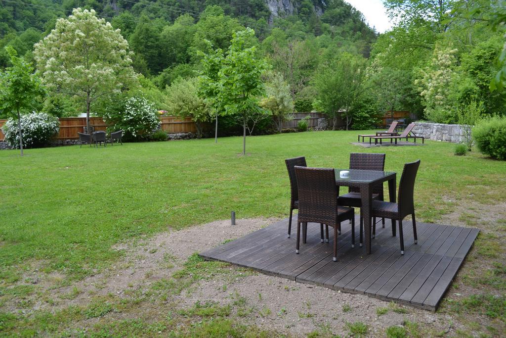Hotel Pocitniska Hisa Lazar Kobarid Esterno foto